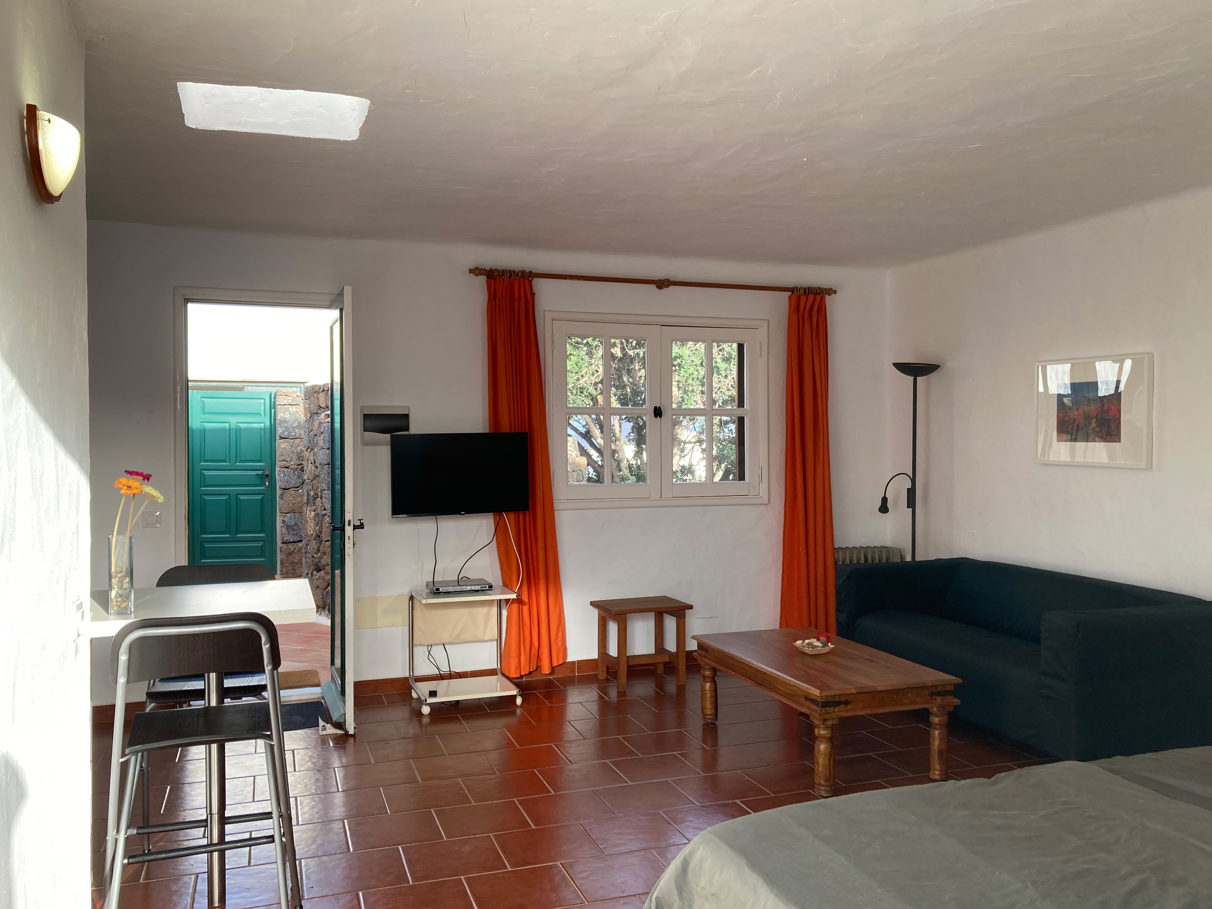 Apartment (2)