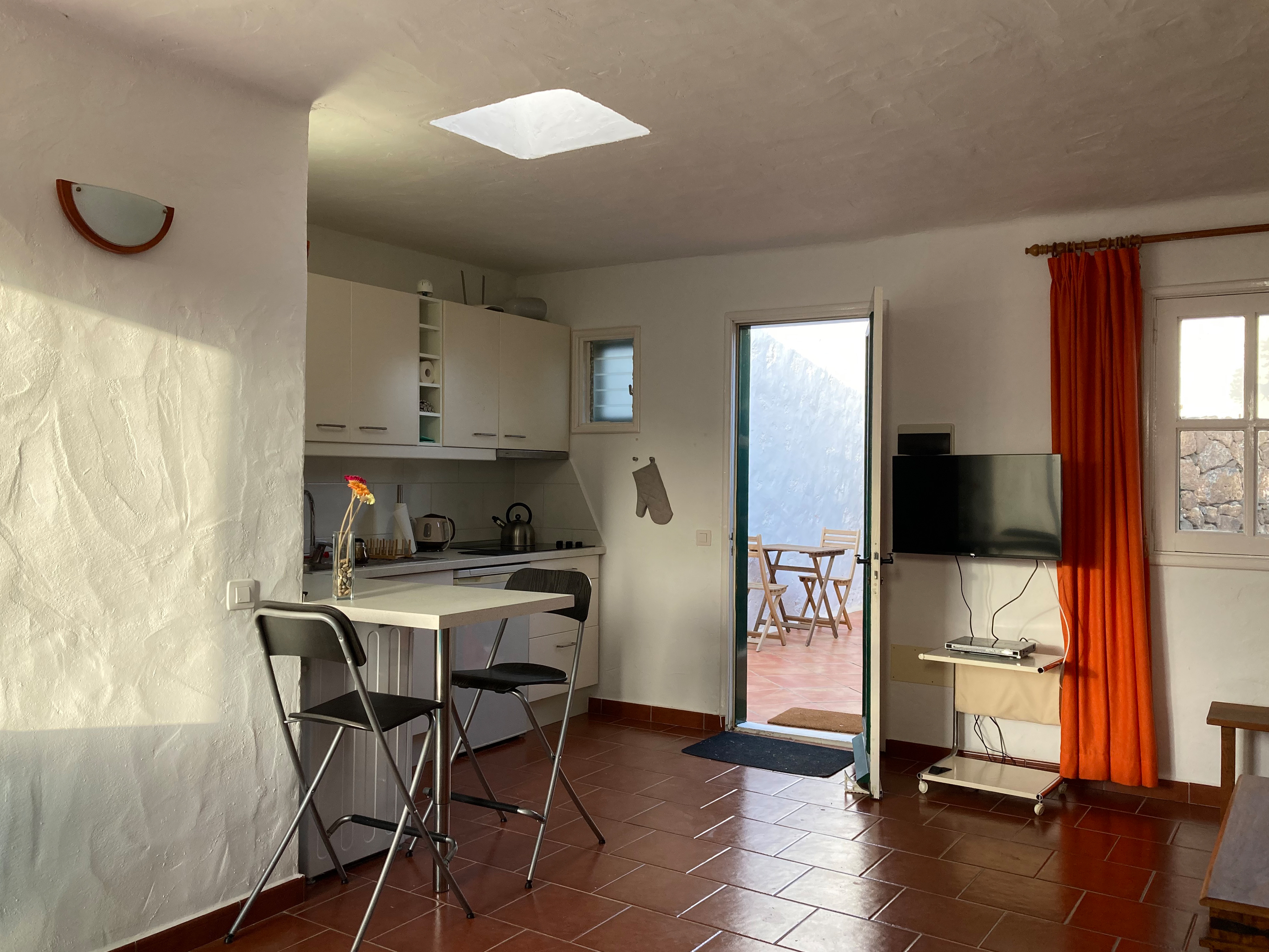 Apartment (3)